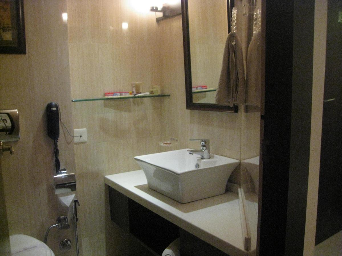 Hotel D'Grand Bareilly Exterior photo